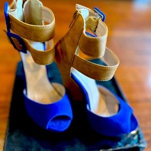 Gently worn Aldo  platform heels